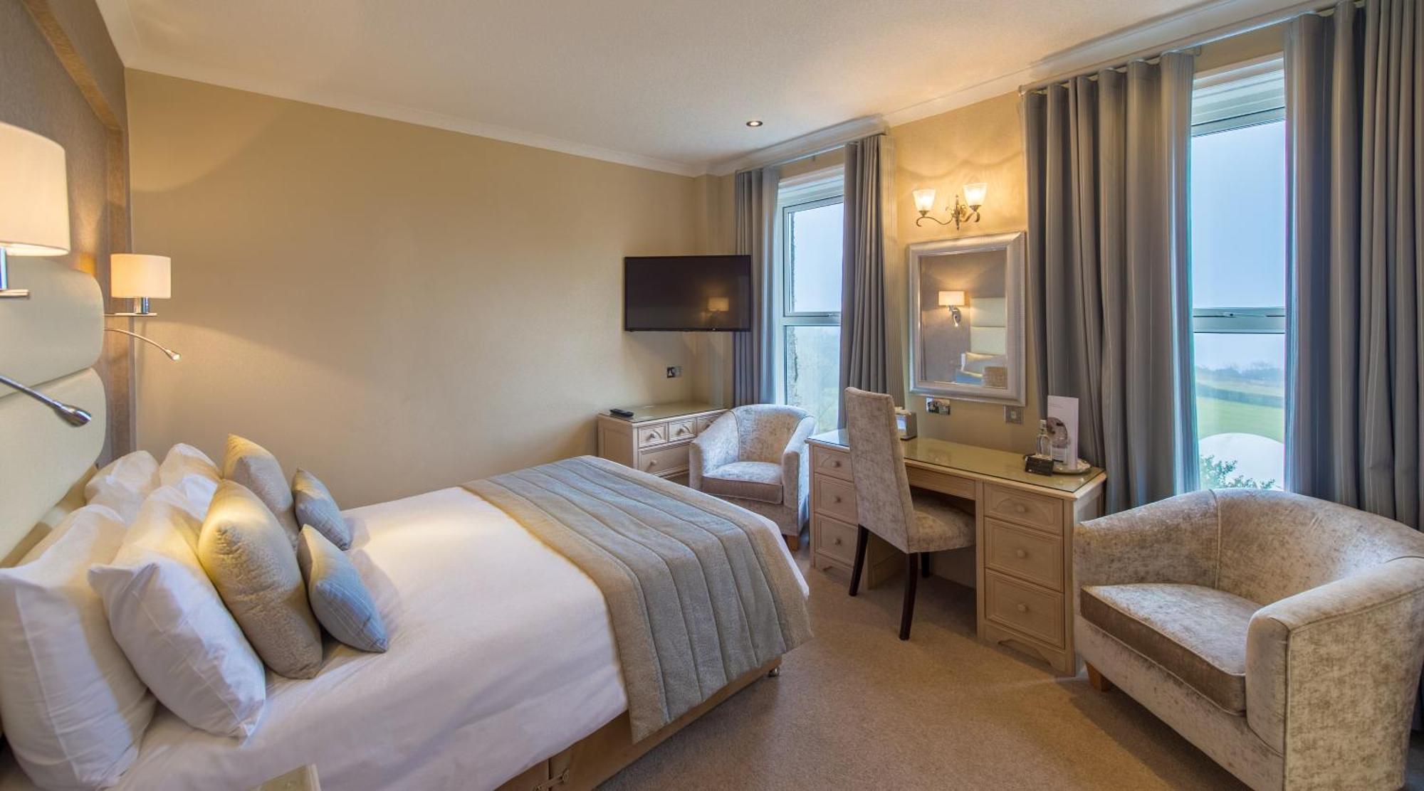 The Carlyon Bay Hotel And Spa St Austell Eksteriør billede